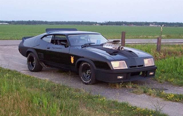 Pro Gas Oficial Mad Max Car