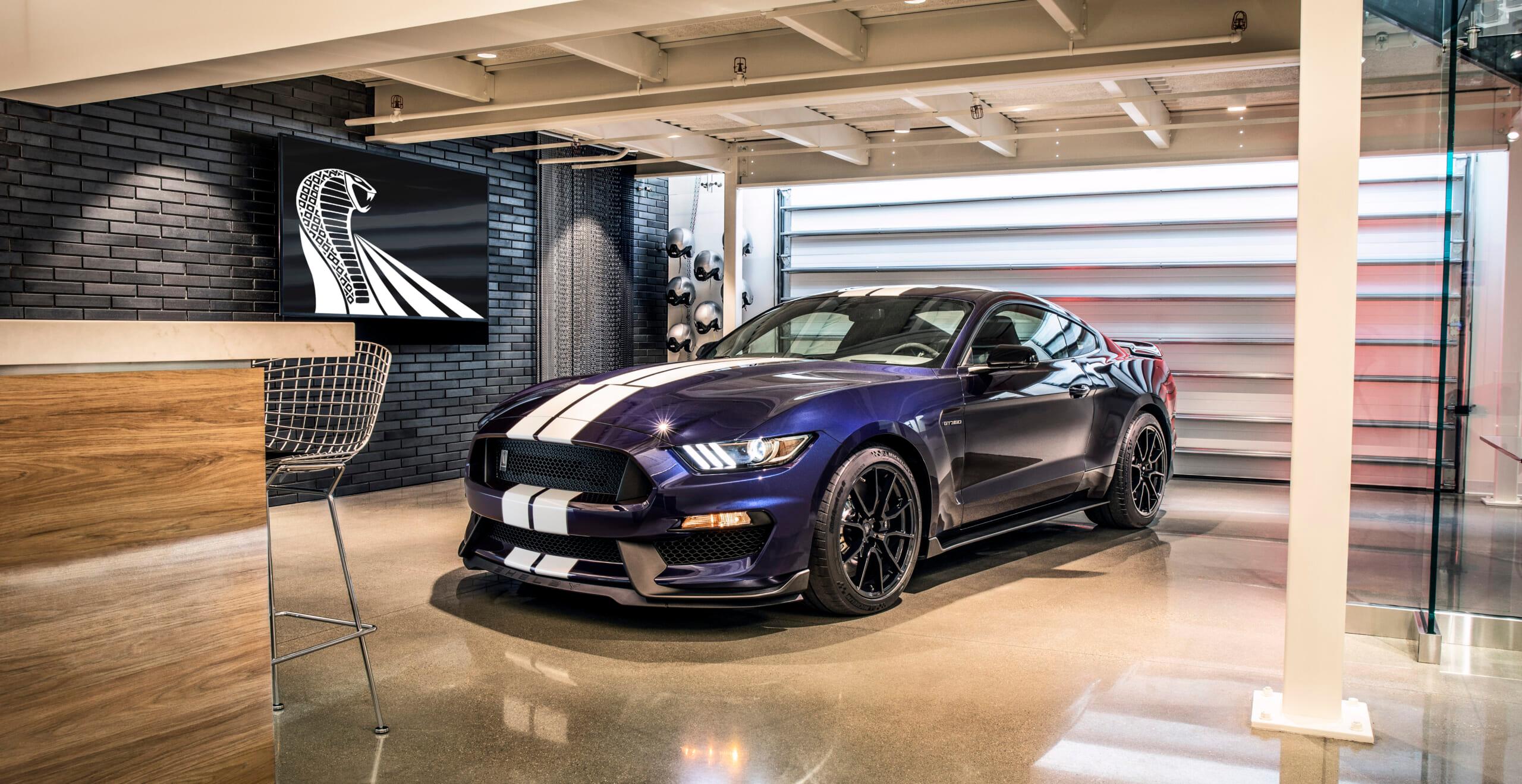 ShelbyGT350_16_HR