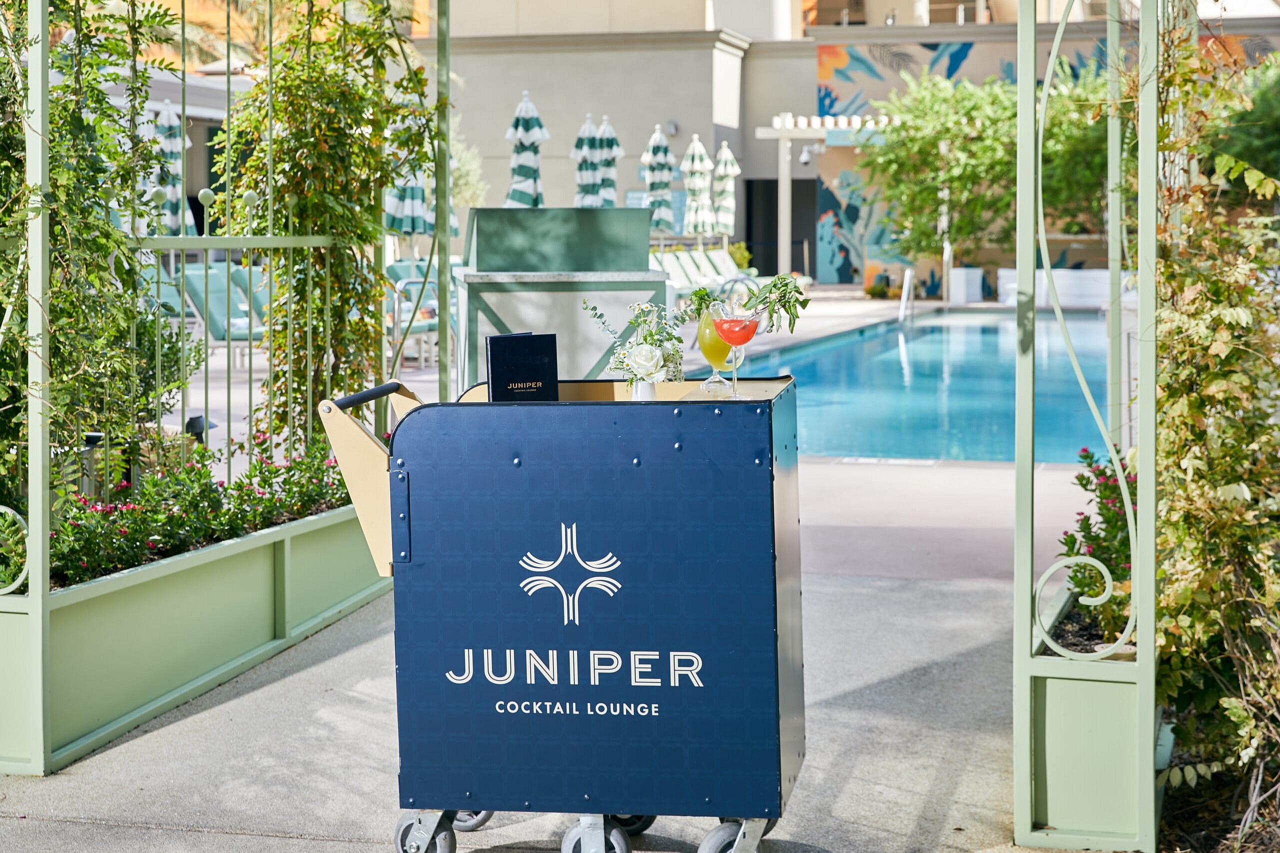 Park MGM Pool - Juniper Cocktail Lounge Cart_credit MGM Resorts International