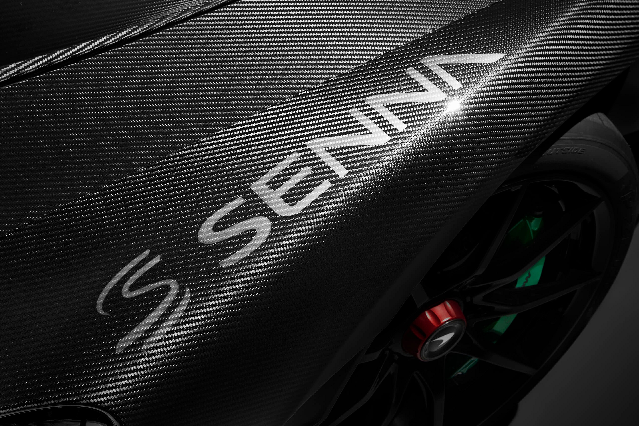 8955-McLaren+Senna+Carbon+Theme+by+MSO_05