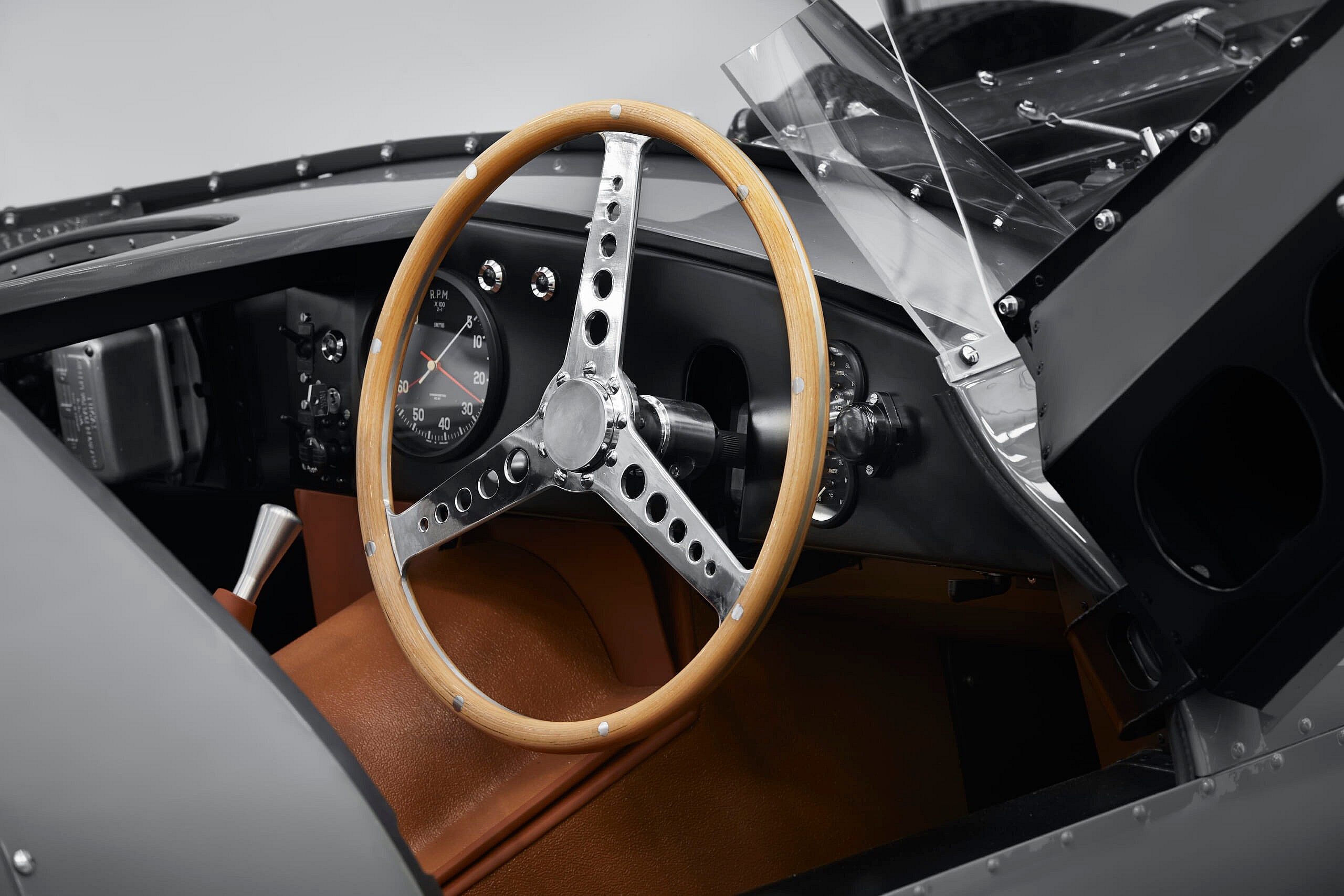 Jaguar_Classic_D-type_050218_11