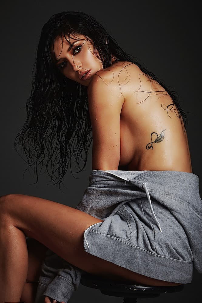 Nicole Body Blendz 2548 by Josh Ryan.jpg