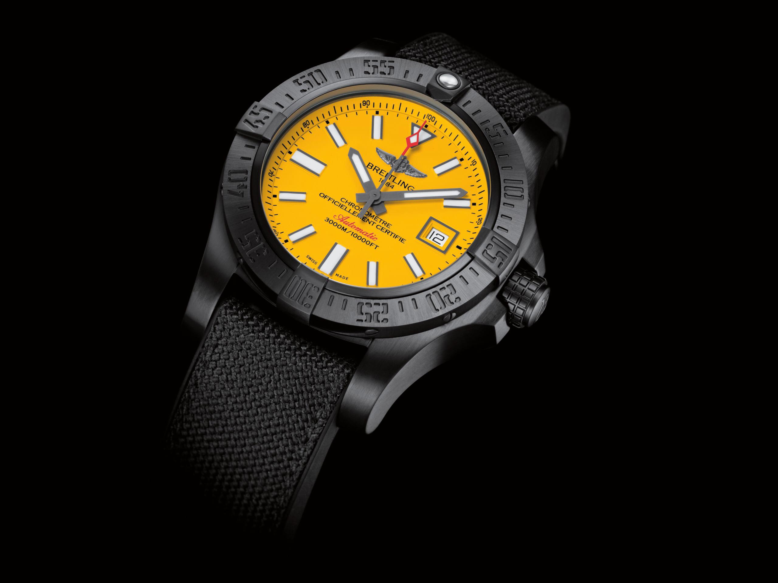 Breitling Avenger II Seawolf Blacksteel_02.jpg