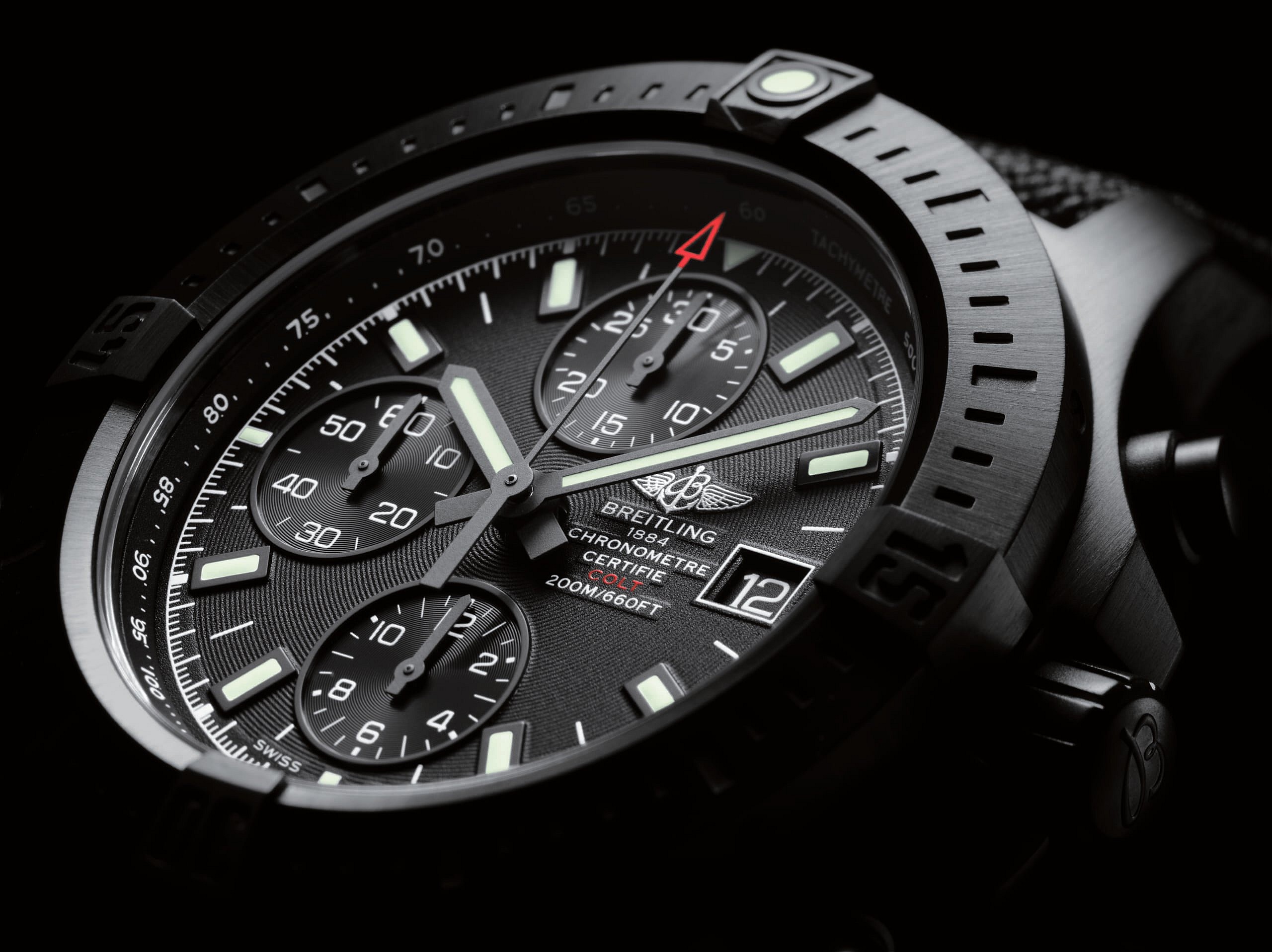 Breitling Colt Chronograph Automatic Blacksteel_03.jpg