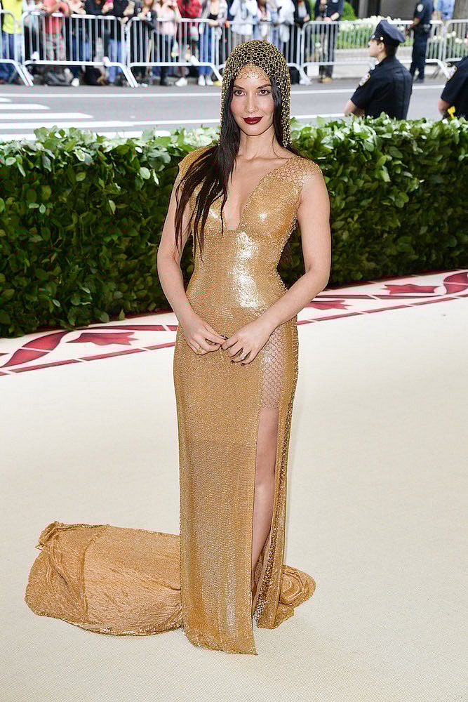olivia-munn-crusades-met-4