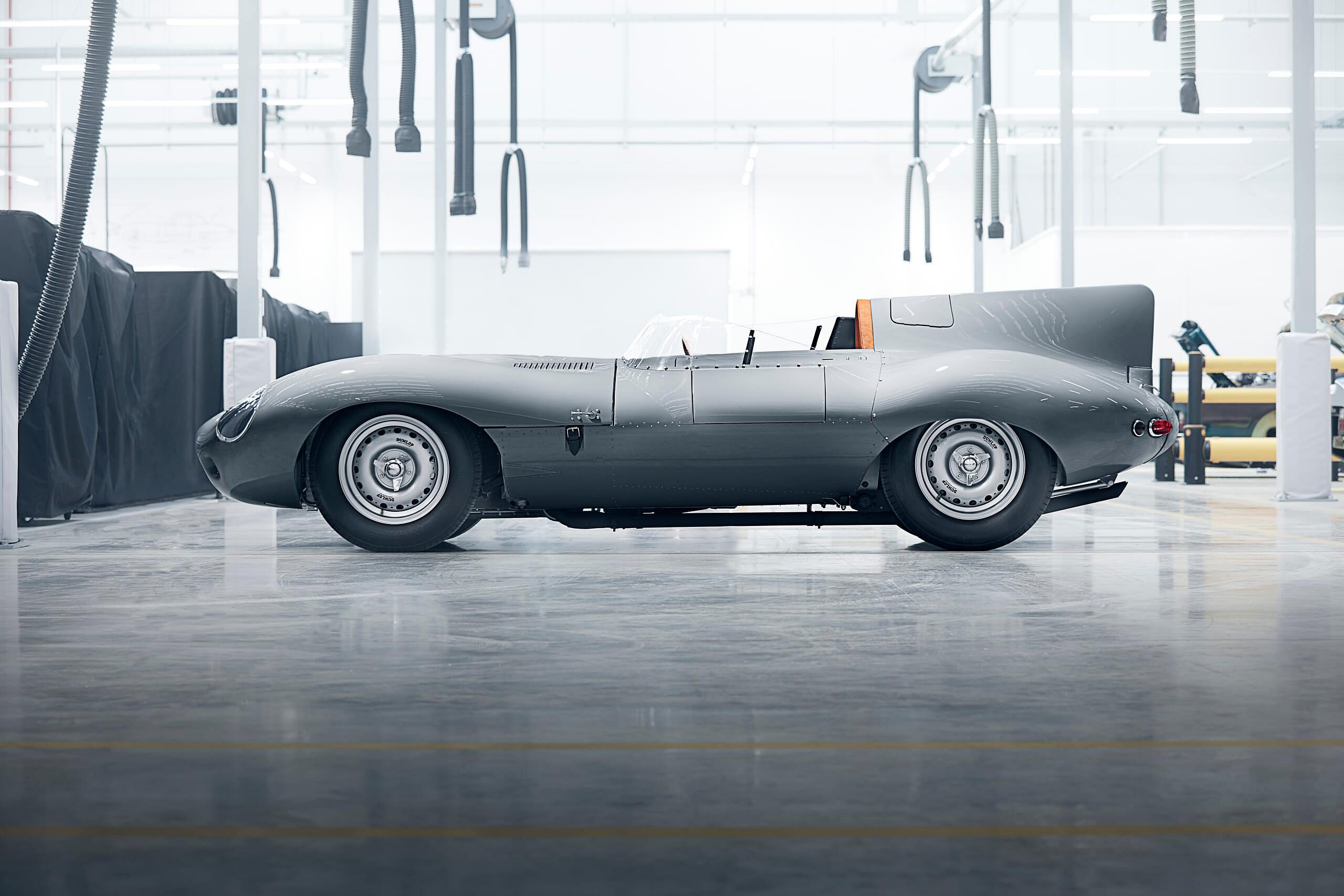 Jaguar_Classic_D-type_050218_00