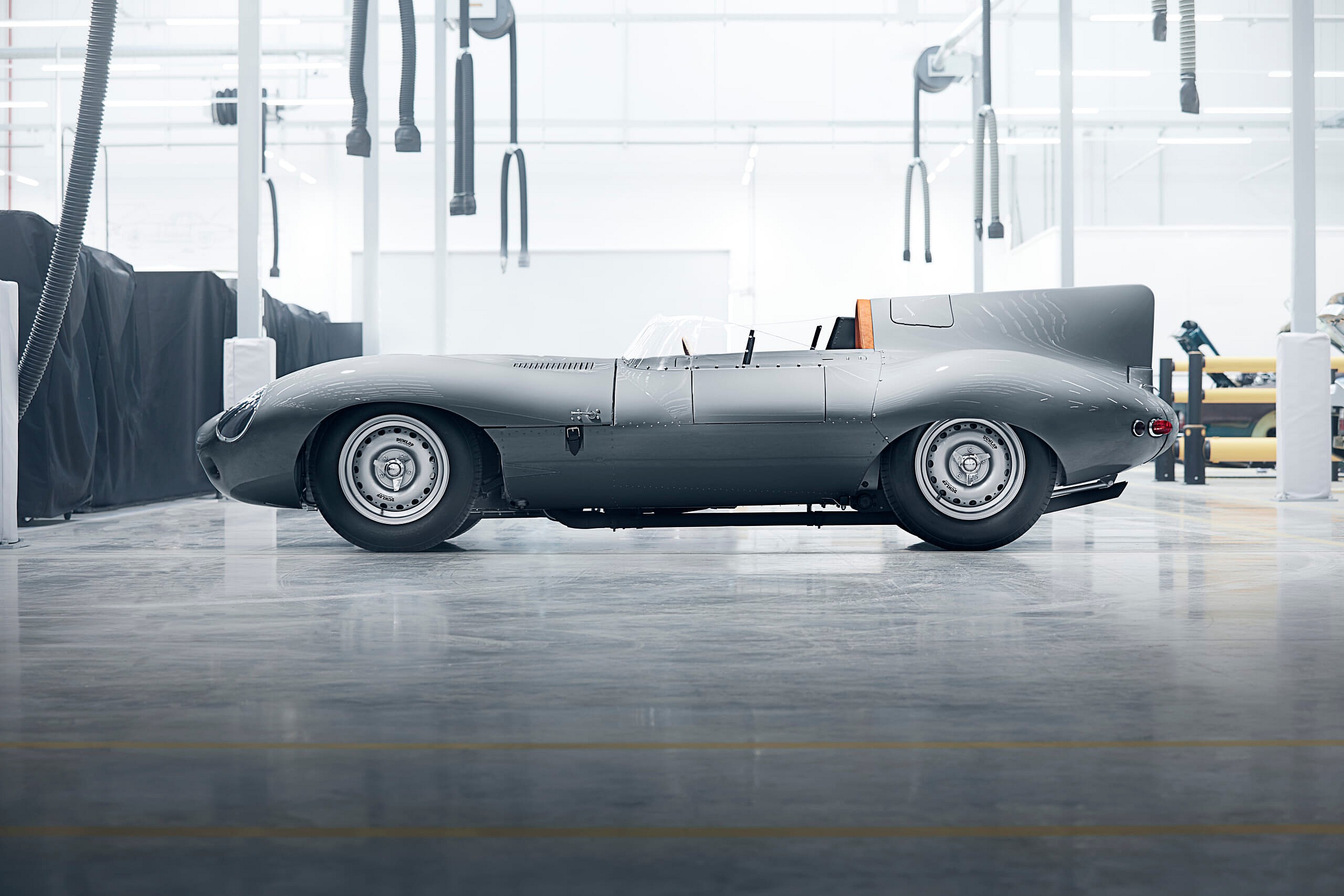Jaguar_Classic_D-type_050218_00
