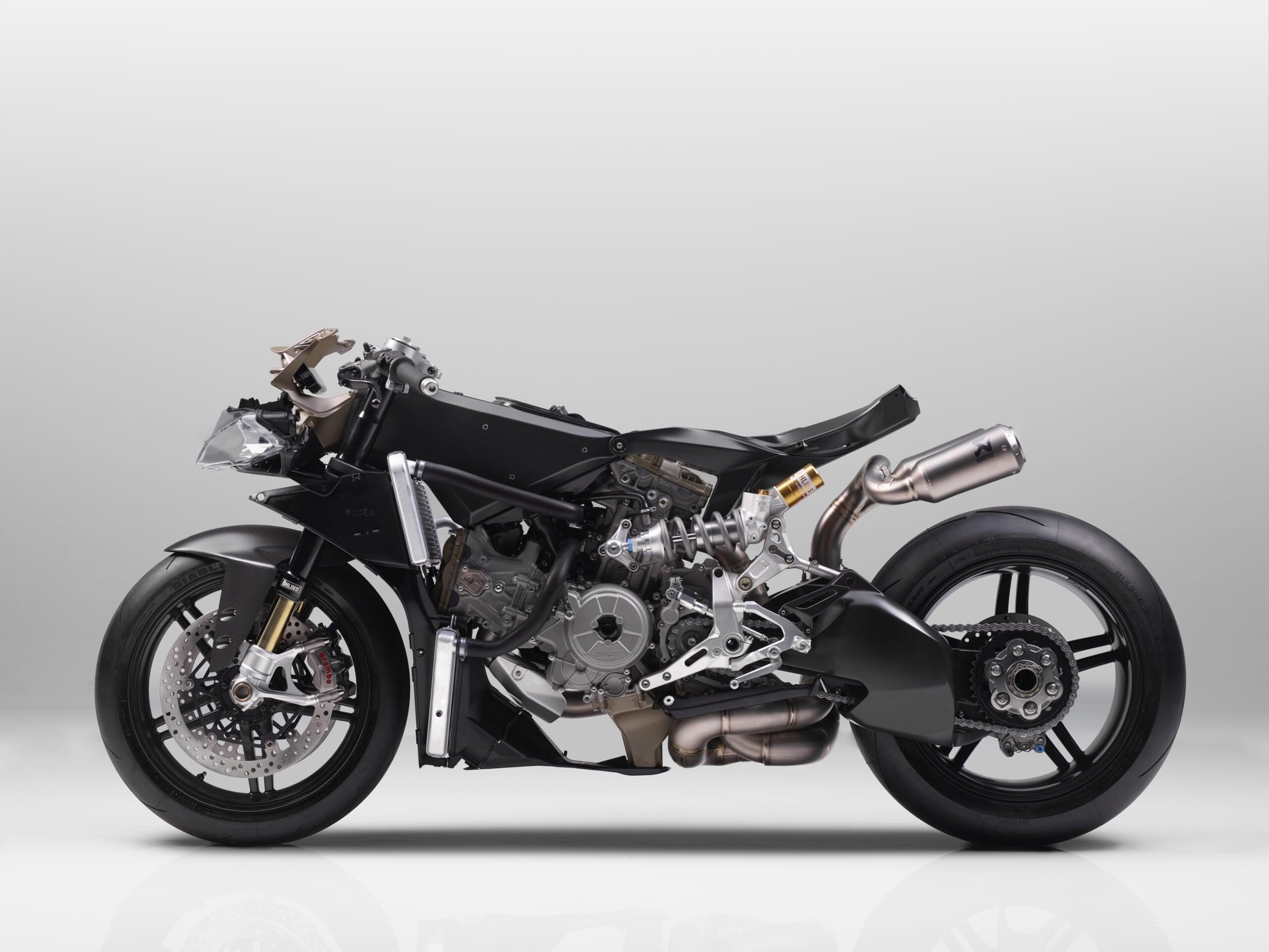 1-05 1299 SUPERLEGGERA.jpg