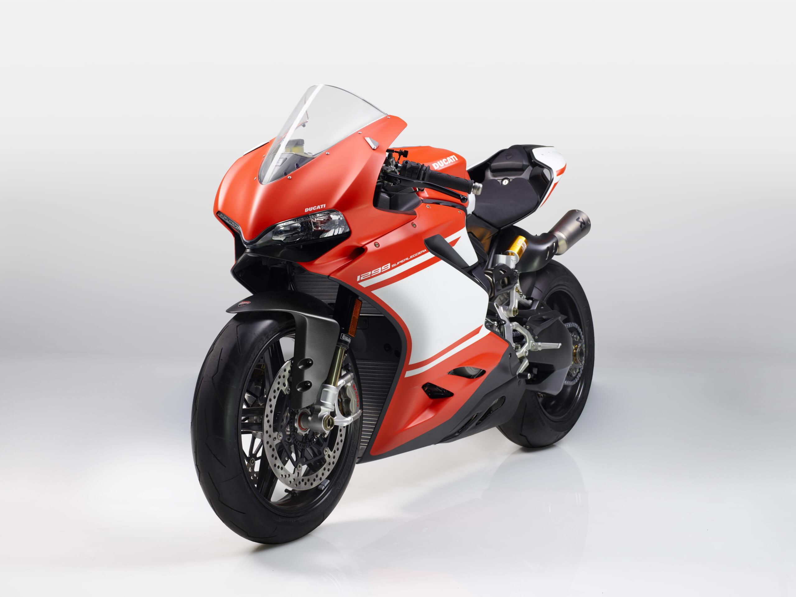 5-01 1299 SUPERLEGGERA.jpg