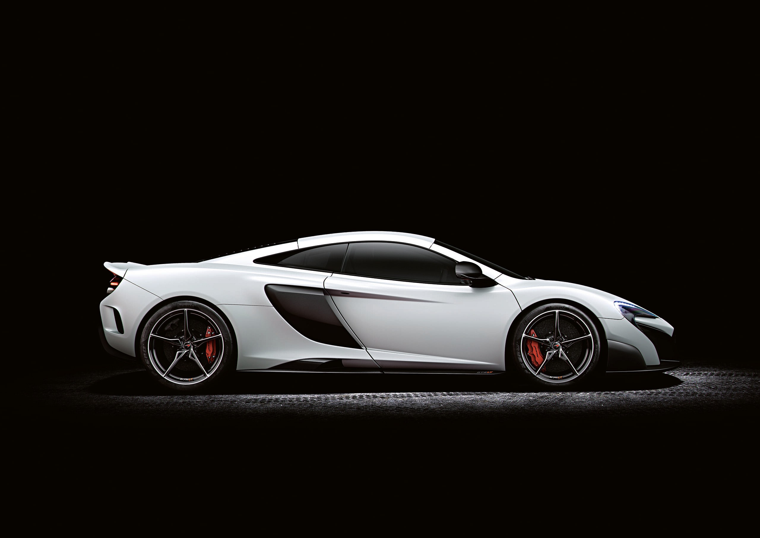0516-MX-FT_Cars_McLaren.05.jpg
