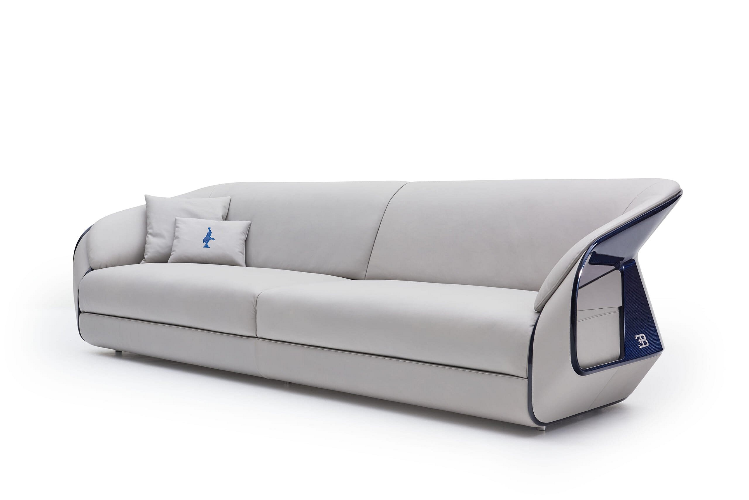 02_Bugatti_Home_Collection_Royale_sofa.jpg