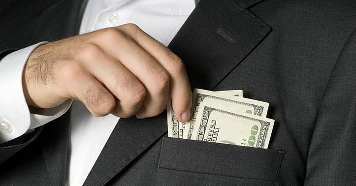 facebook-Linked_Image___money-tip-generic-GettyImages-117469625