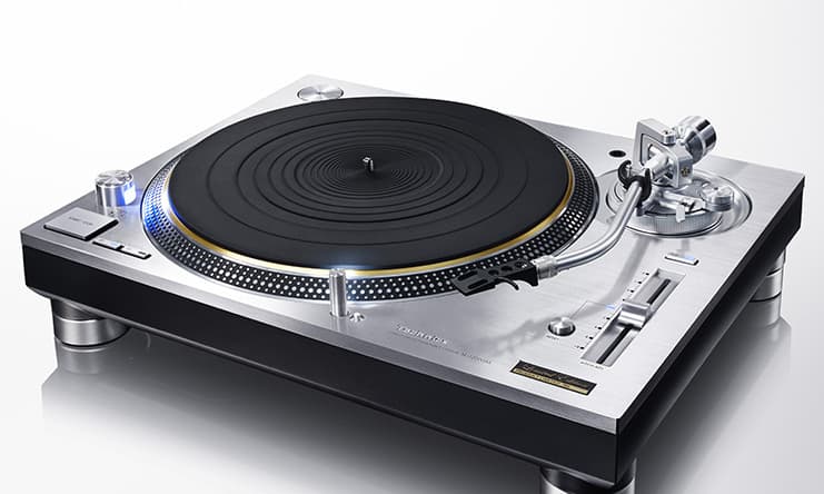 Technics plans to launch two Grand Class turntables this year