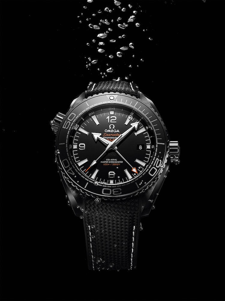 omega-deep-black-3.jpg