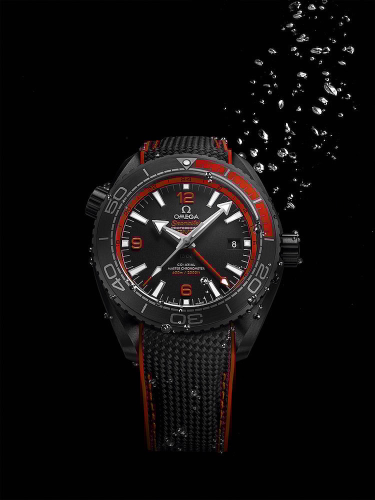 omega-deep-black-4.jpg