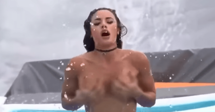 Brazilian game show contestant promo