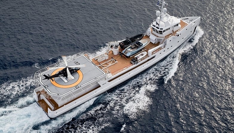 game-changer-jeff-brown-damen-yacht