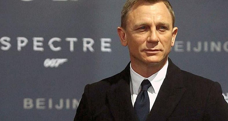 facebook-Linked_Image___Daniel-Craig-Bond-GettyImages-496903944