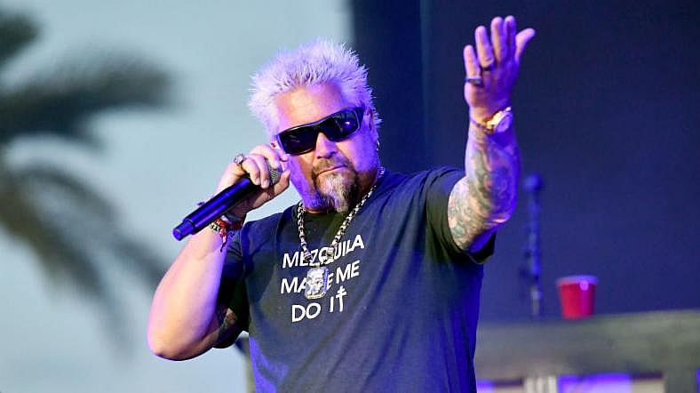 facebook-Linked_Image___GettyImages-1145857063