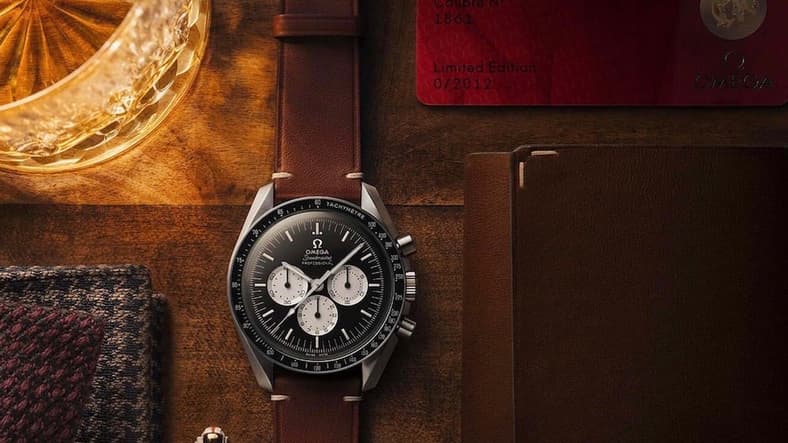 omega-speedy-tuesday-4.jpg