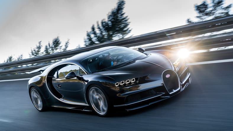 03_CHIRON_dynamic_34-front_WEB.jpg