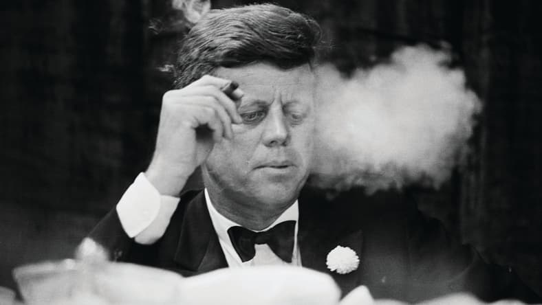 0416-MX-DT_Cigars.09.jpg