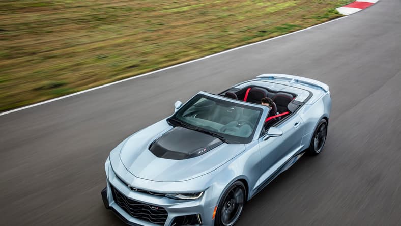 2017-Chevrolet-Camaro-ZL1-Conv-027 (1)