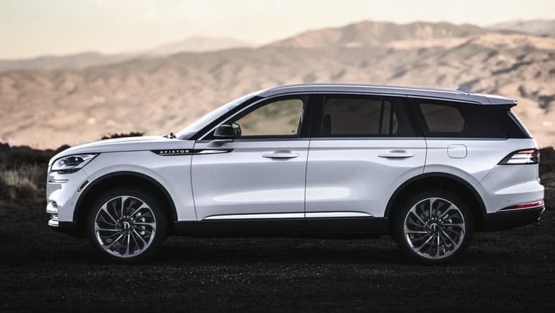 2020 Lincoln Aviator Promo 2