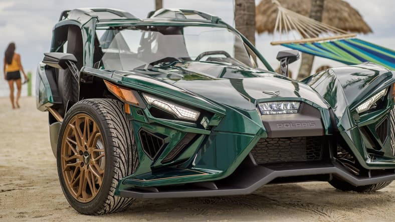 2020 Polaris Slingshot Grand Tour LE Promo