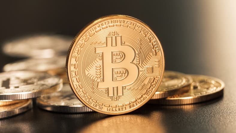 bitcoin-symbol-GettyImages-493533569-1