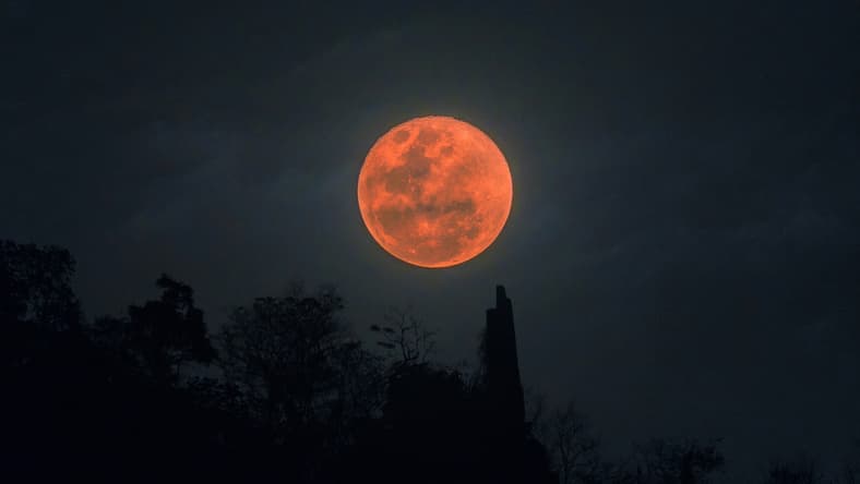 blood-moon-main