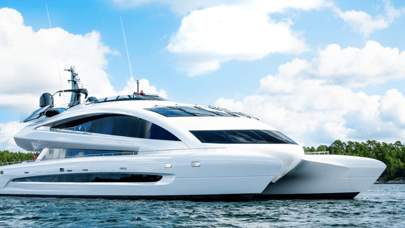 camper-nicholson-yacht-catamaran