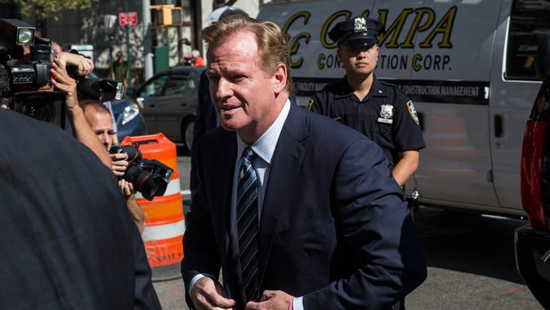eoy_sportsbaddies_rogergoodell_sl.jpg