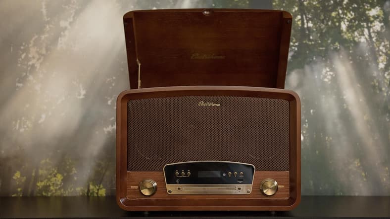 facebook-Linked_Image___electrohome-turntable-1