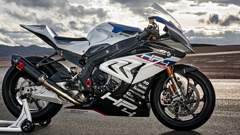 facebook-Linked_Image___P90254419_highRes_bmw-hp4-race-04-2017