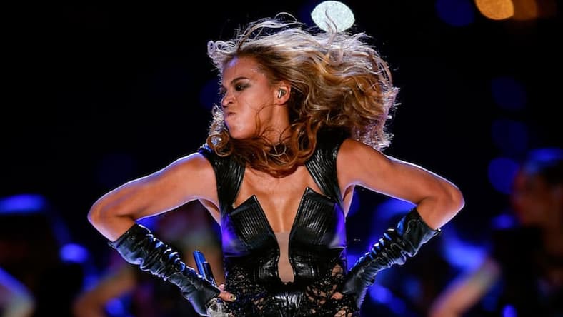 np020516_Beyonce_erase.jpg