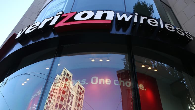 Verizon and Sprint may owe you a refund
