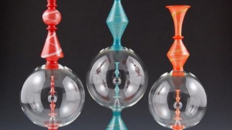 glass-bongs-kiva-main.jpg