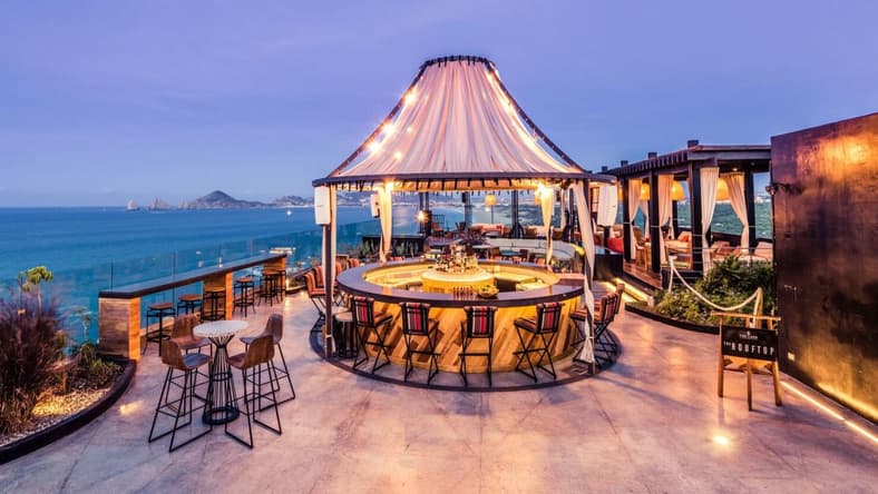Holiday Hotel Bars Promo