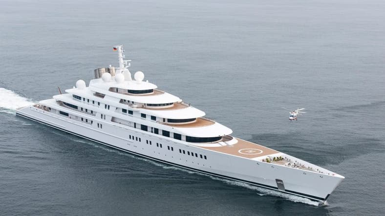 Impressive 180m mega yacht AZZAM by Lurssen.jpg