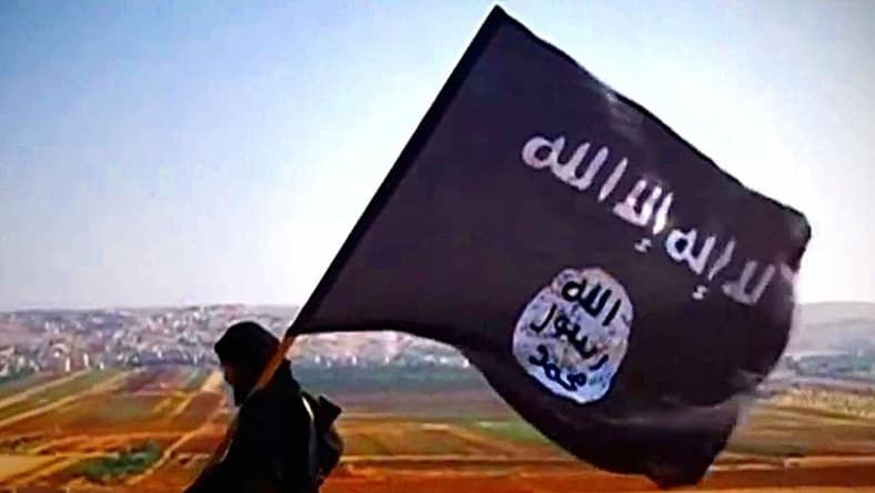 ISIS fighter flag Wikimedia