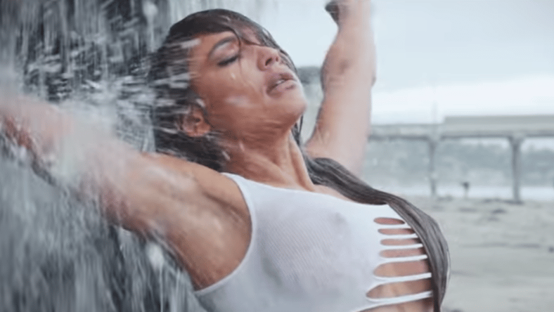 Julia Gilas Promo