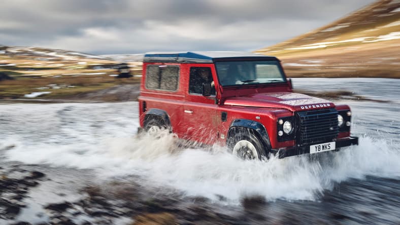 LR_Classic_Defender_WorksV8_170118_01