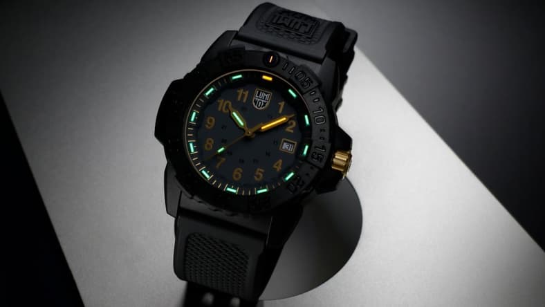 luminox navy seal gold watch
