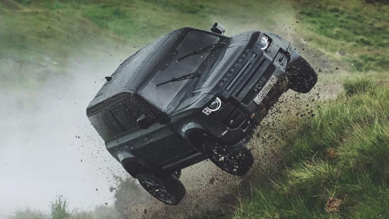 No Time to Die Land Rover Defender Promo