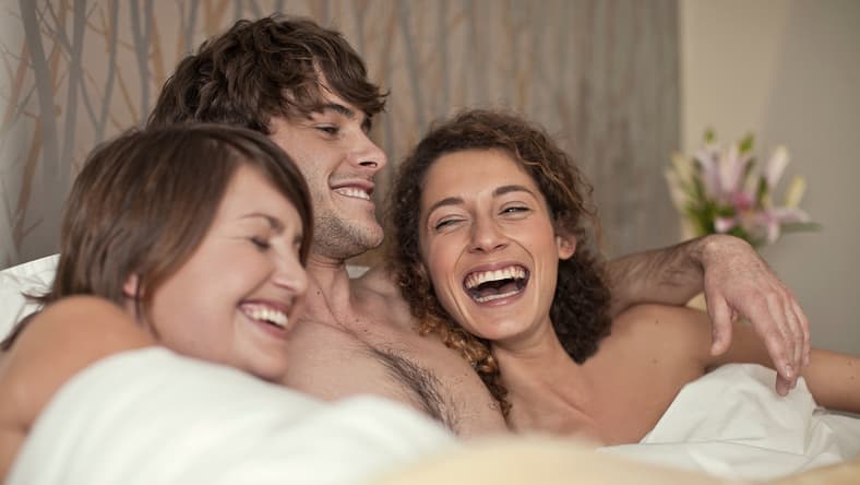 np010816_okcupidpoly_article.jpg