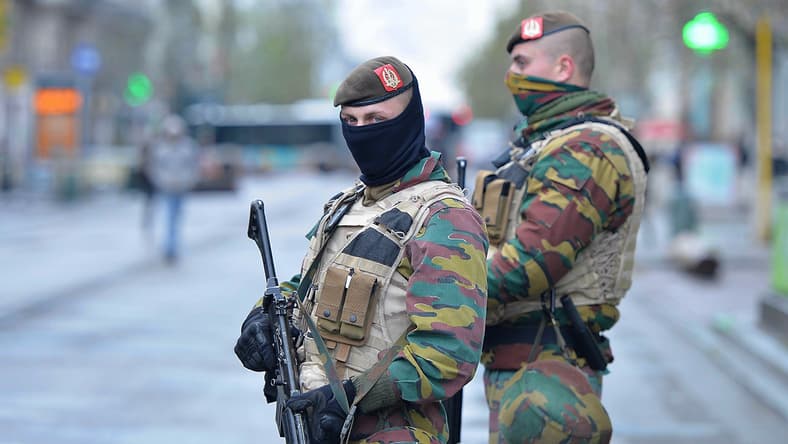 np122915_brusselsorgy_article.jpg