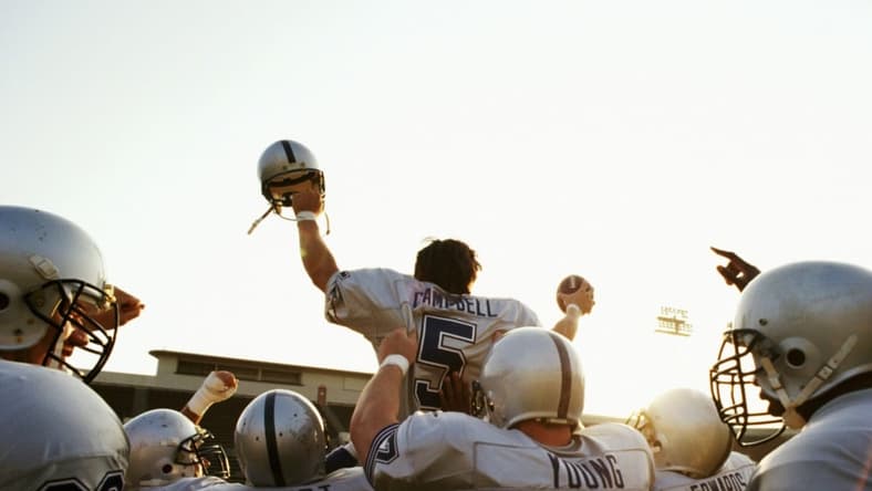 np_012716_footballbutts.jpg