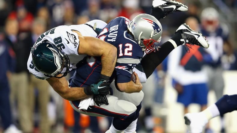 np_031516_nfl_concussion_tackle.jpg