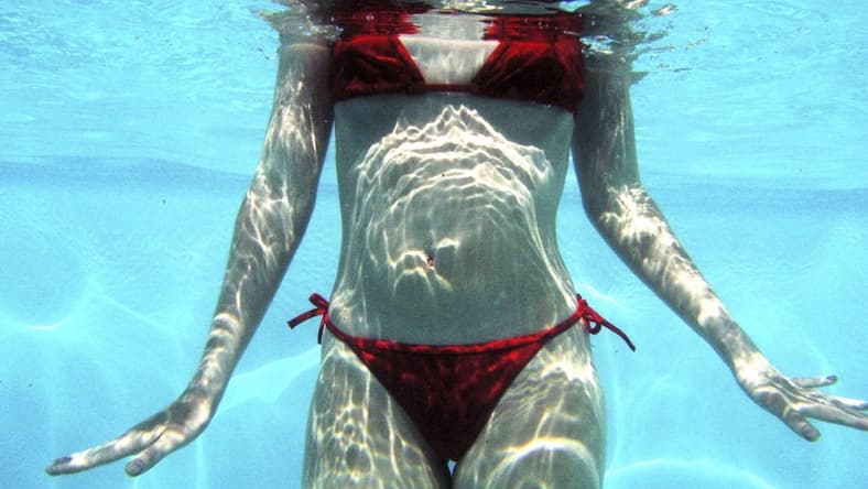peeing-pool-promo